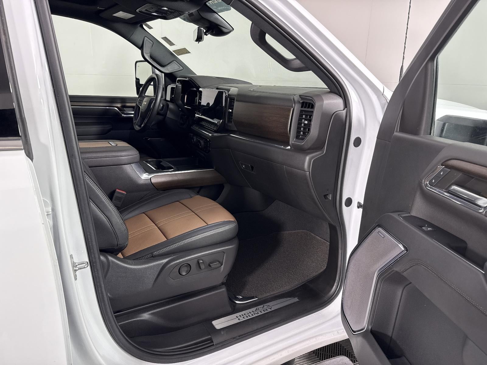 2024 Chevrolet Silverado 3500 HD High Country