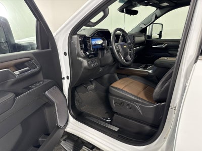 2024 Chevrolet Silverado 3500 HD High Country