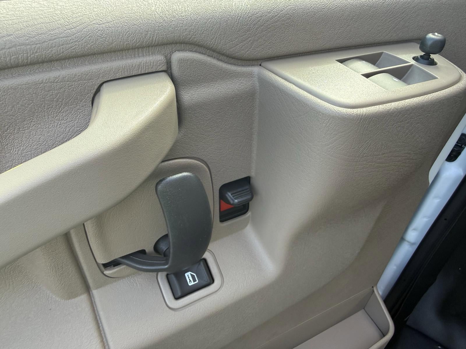 2026 Chevrolet Express Cargo 1WT