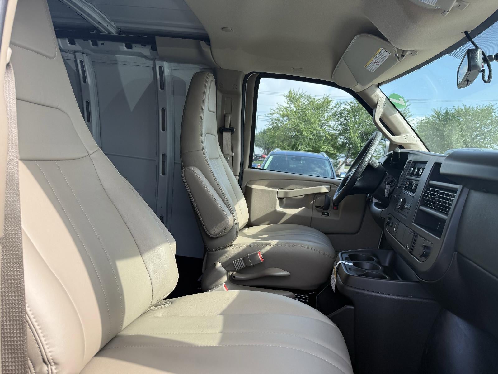 2026 Chevrolet Express Cargo 1WT