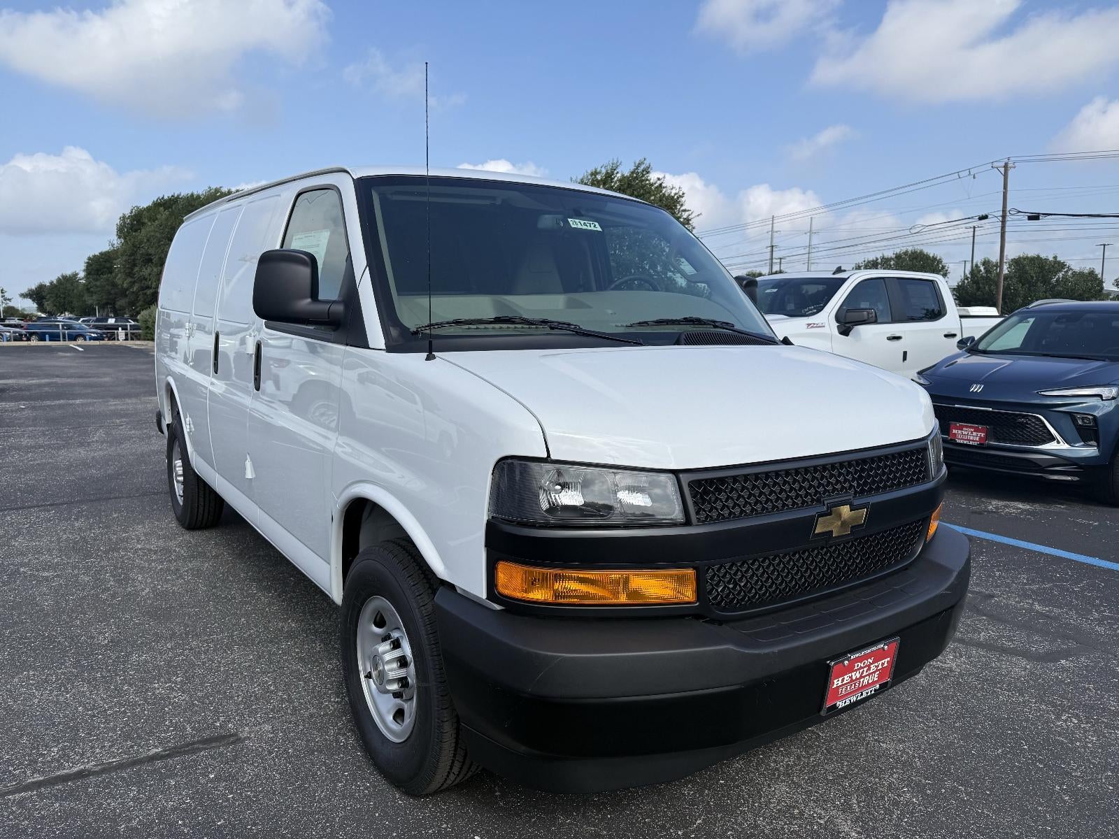2026 Chevrolet Express Cargo 1WT