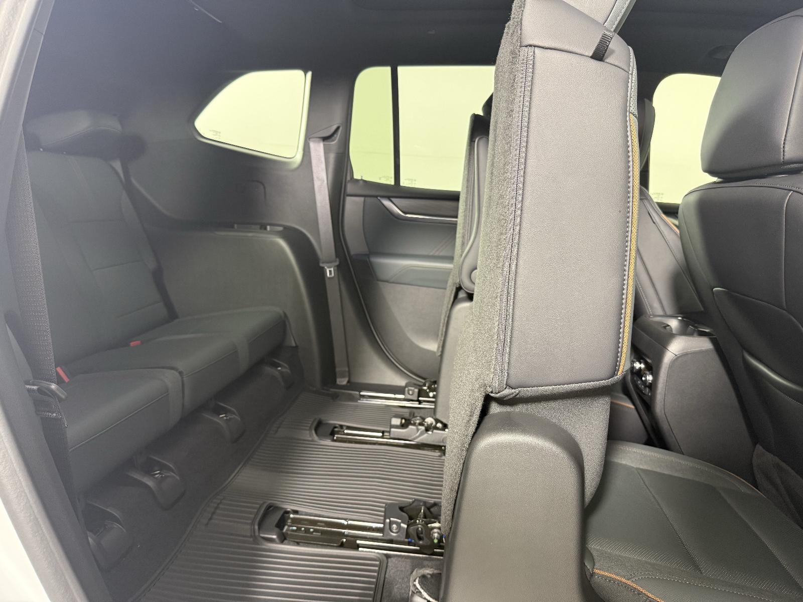 2024 GMC Acadia AT4