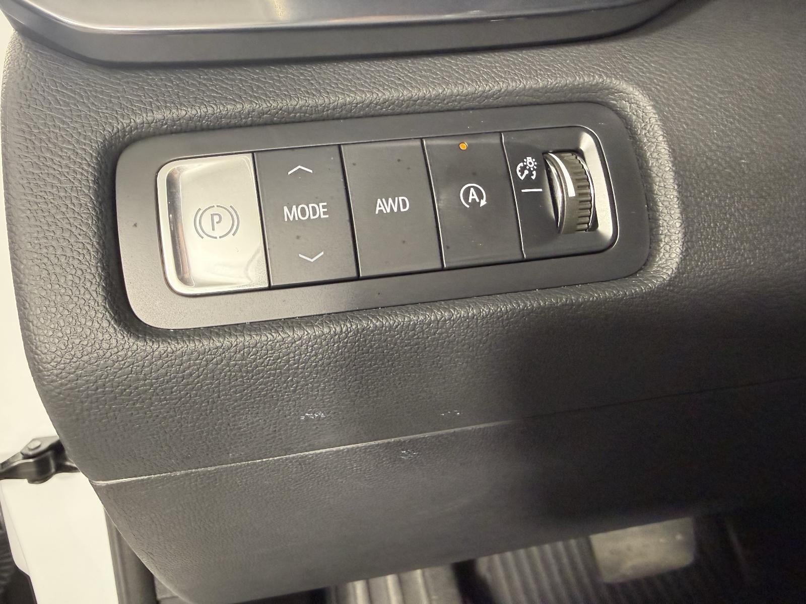 2024 GMC Acadia AT4