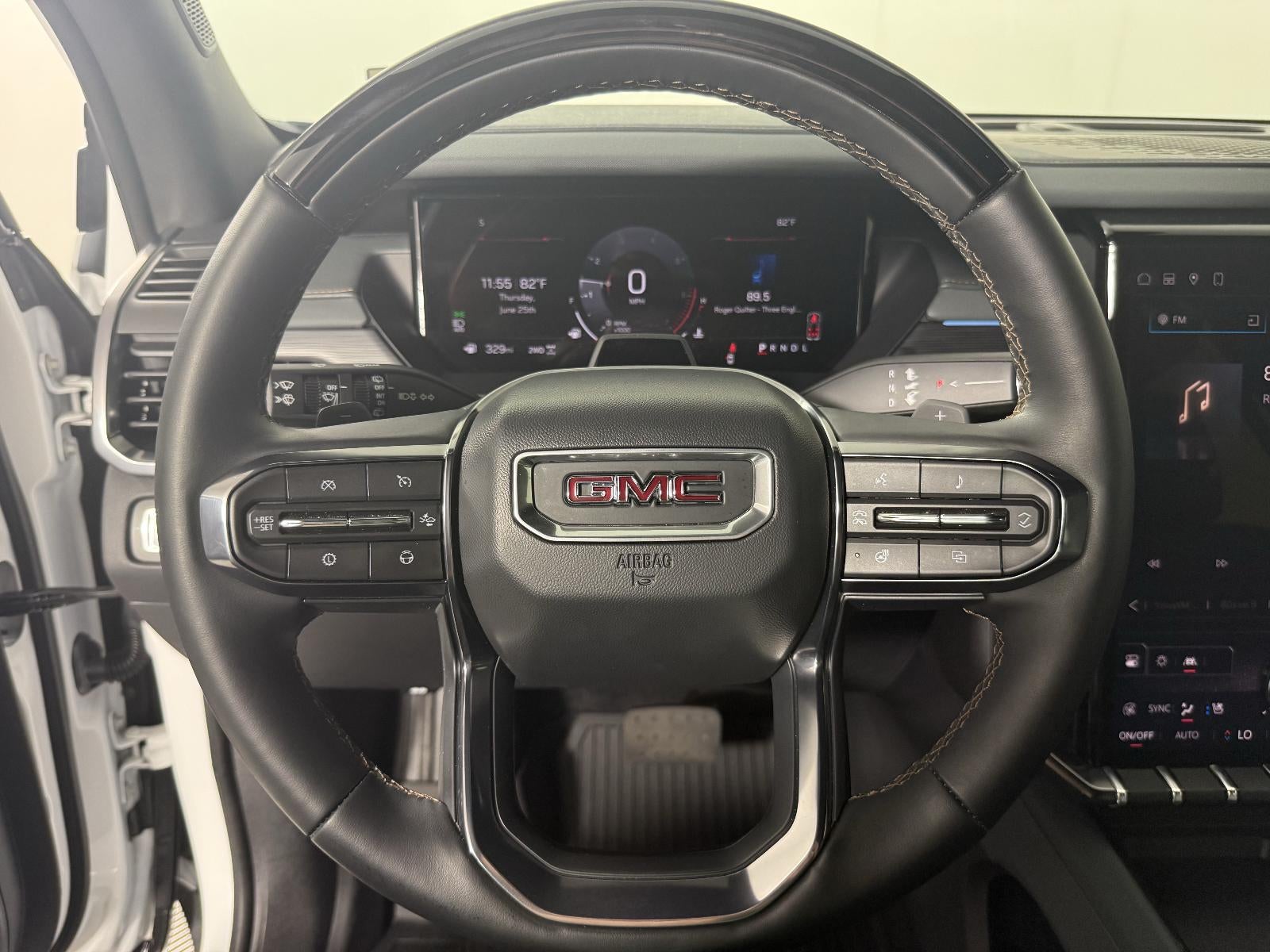 2024 GMC Acadia AT4