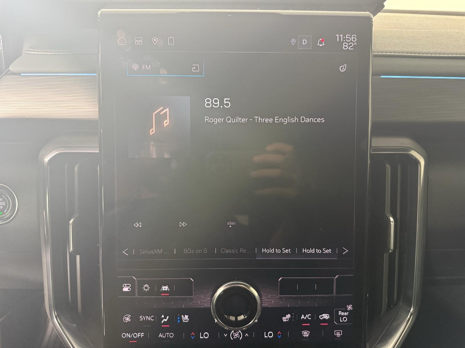 2024 GMC Acadia AT4
