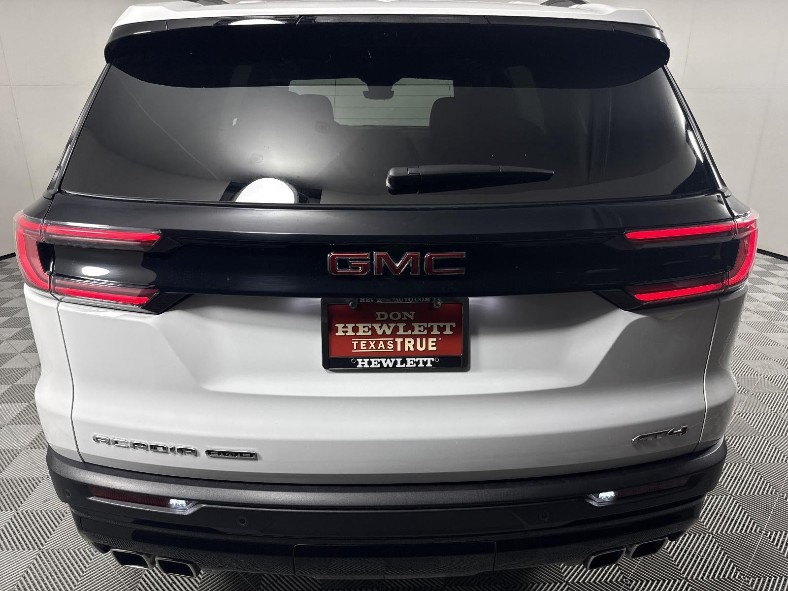 2024 GMC Acadia AT4