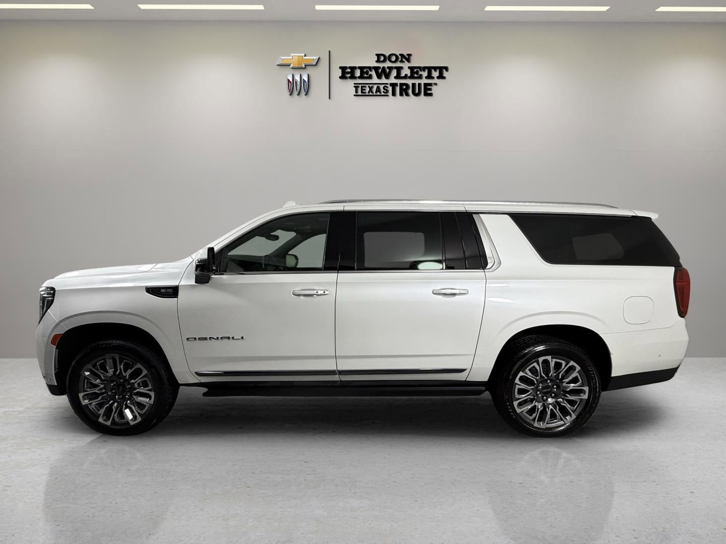 2023 GMC Yukon XL Denali Ultimate