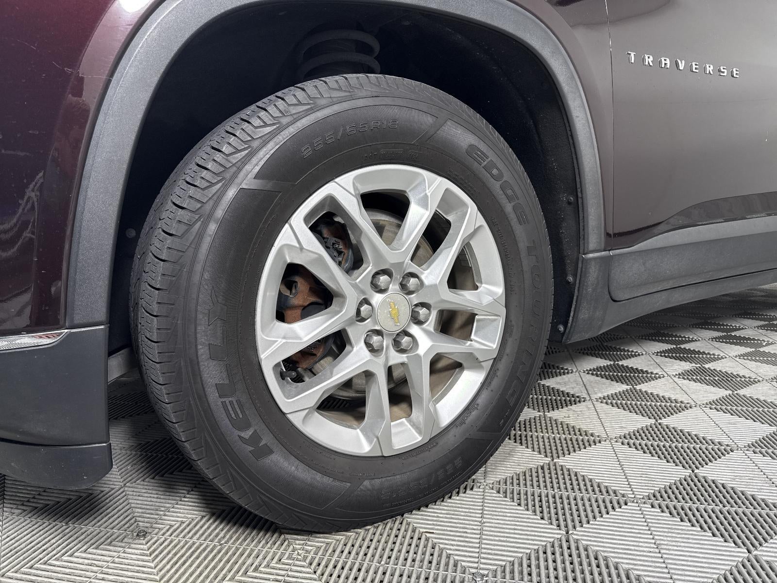 2020 Chevrolet Traverse LT Cloth
