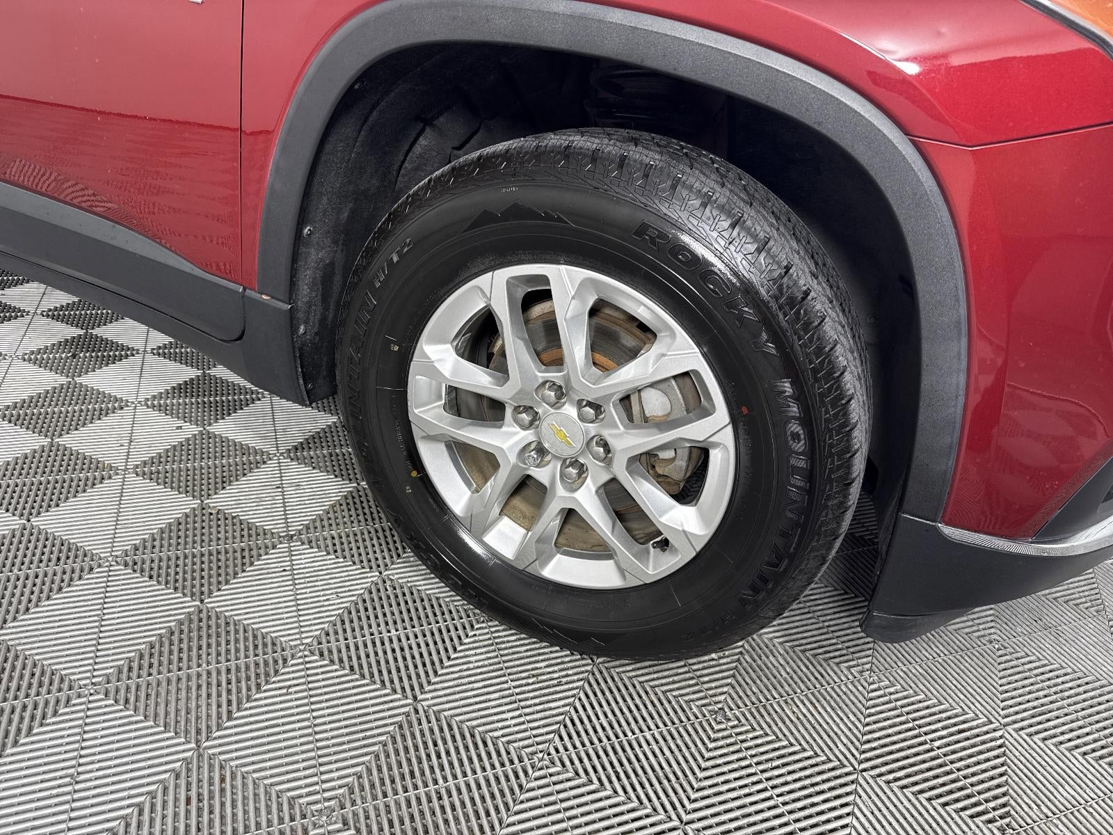 2020 Chevrolet Traverse LT Cloth