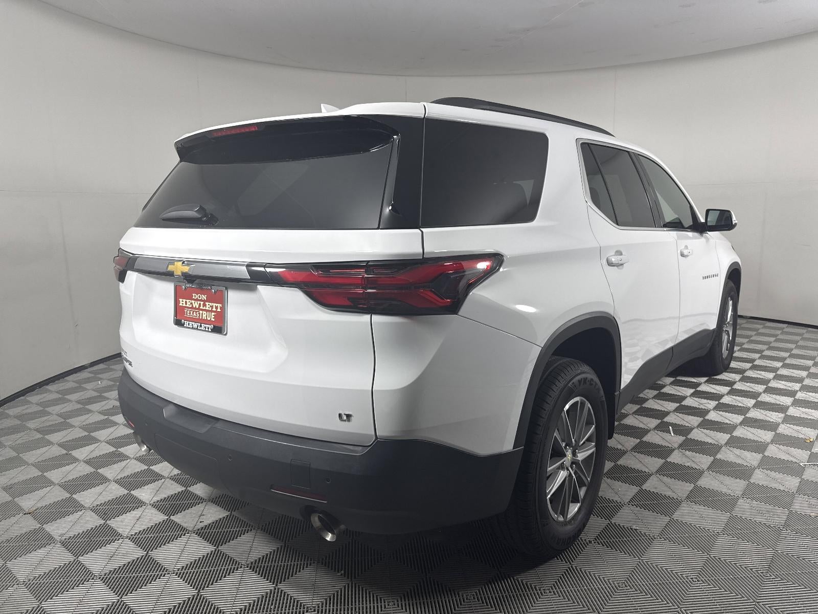 2022 Chevrolet Traverse LT Cloth