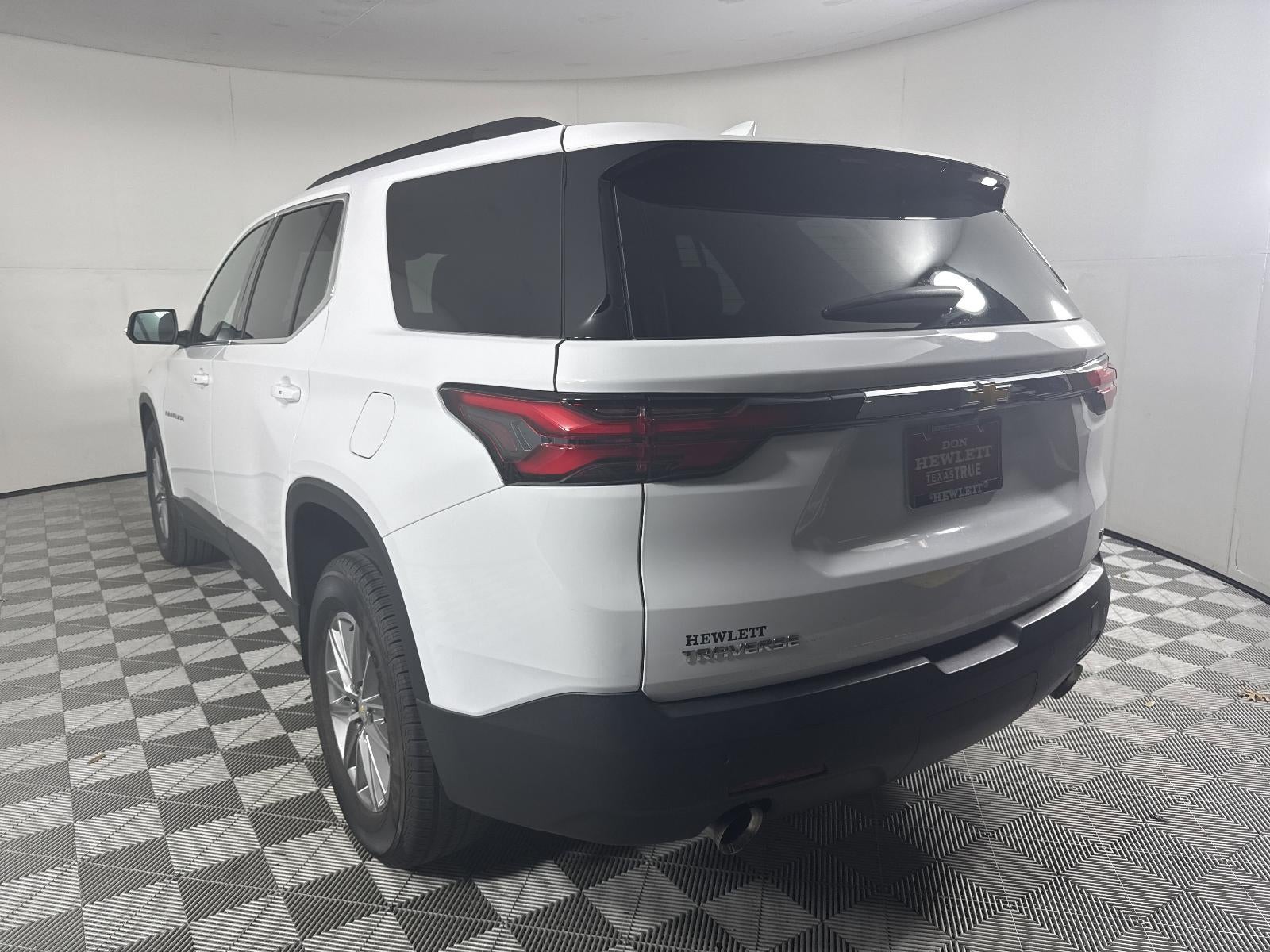 2022 Chevrolet Traverse LT Cloth