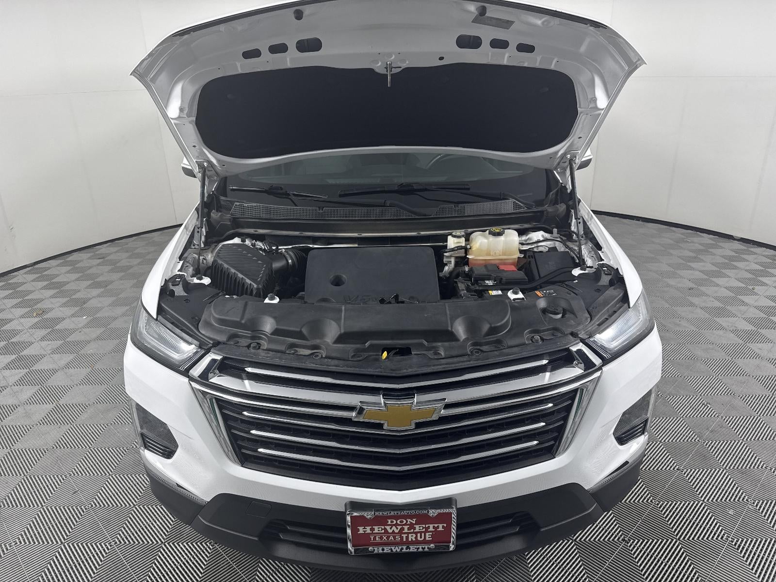 2022 Chevrolet Traverse LT Cloth