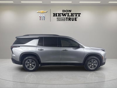 2025 Chevrolet Traverse LT