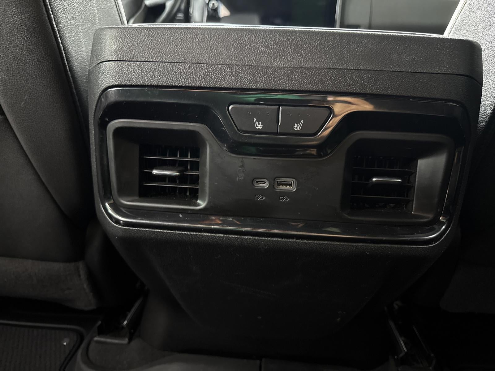 2025 GMC Sierra 3500 HD AT4