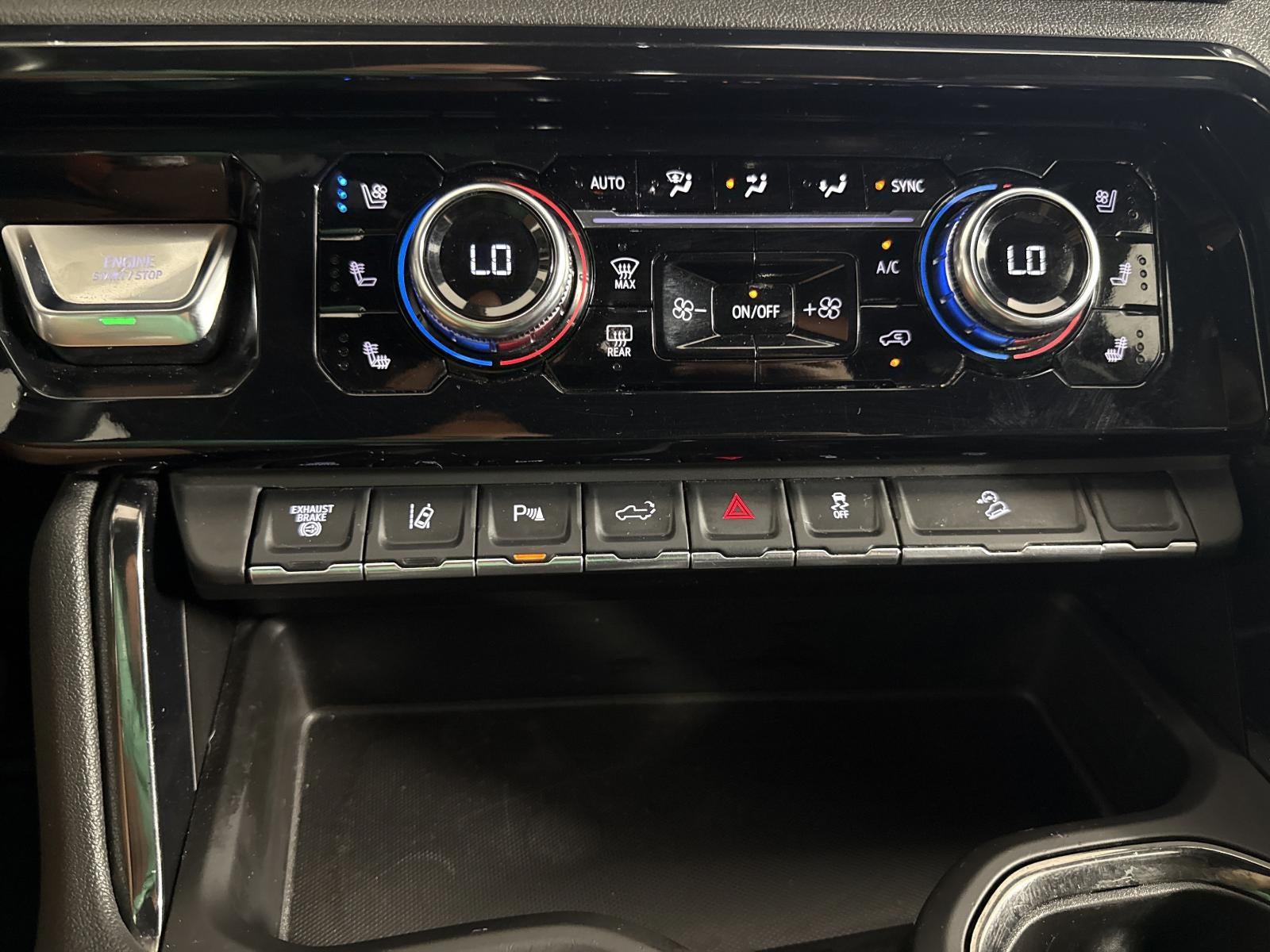 2025 GMC Sierra 3500 HD AT4
