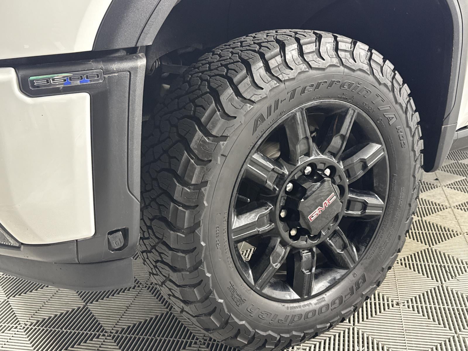 2025 GMC Sierra 3500 HD AT4