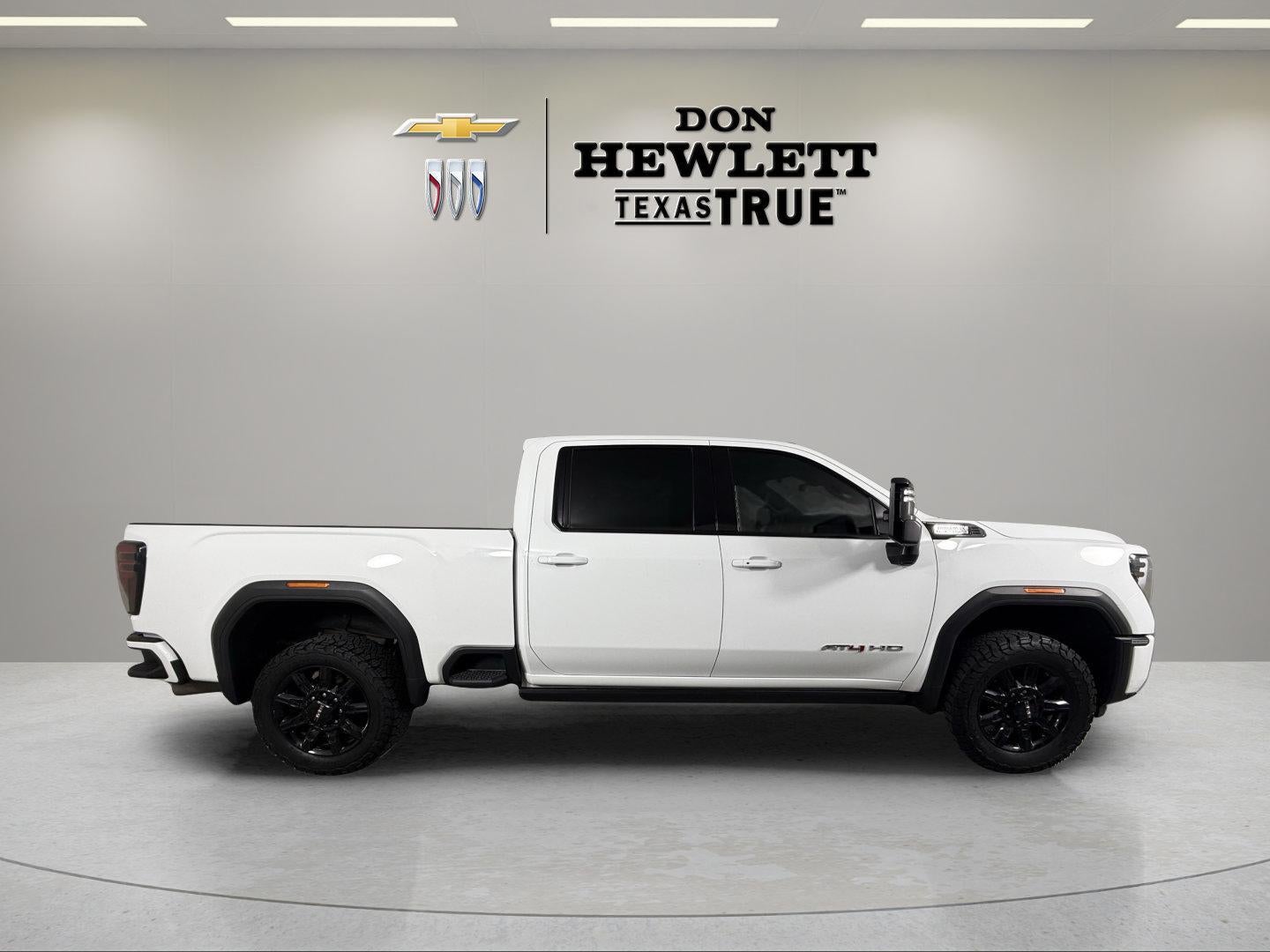 2025 GMC Sierra 3500 HD AT4