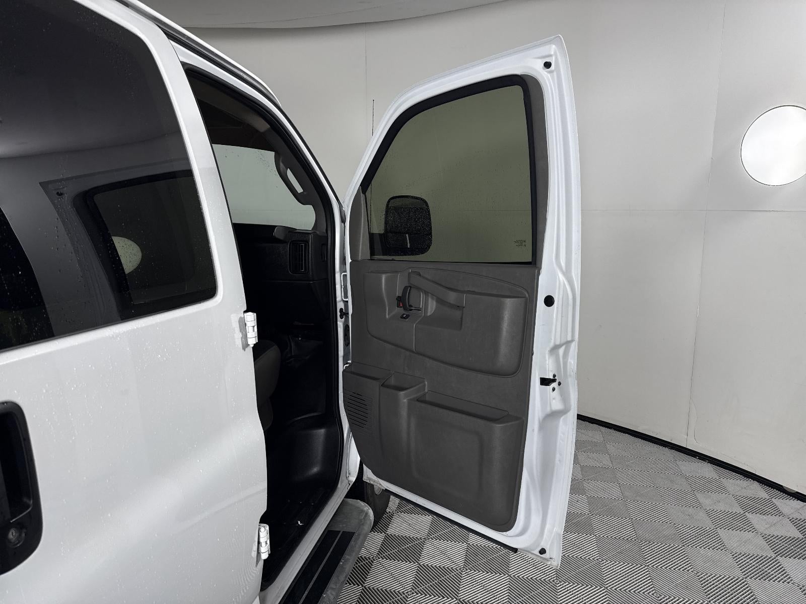 2024 GMC Savana Cargo 2500 Work Van