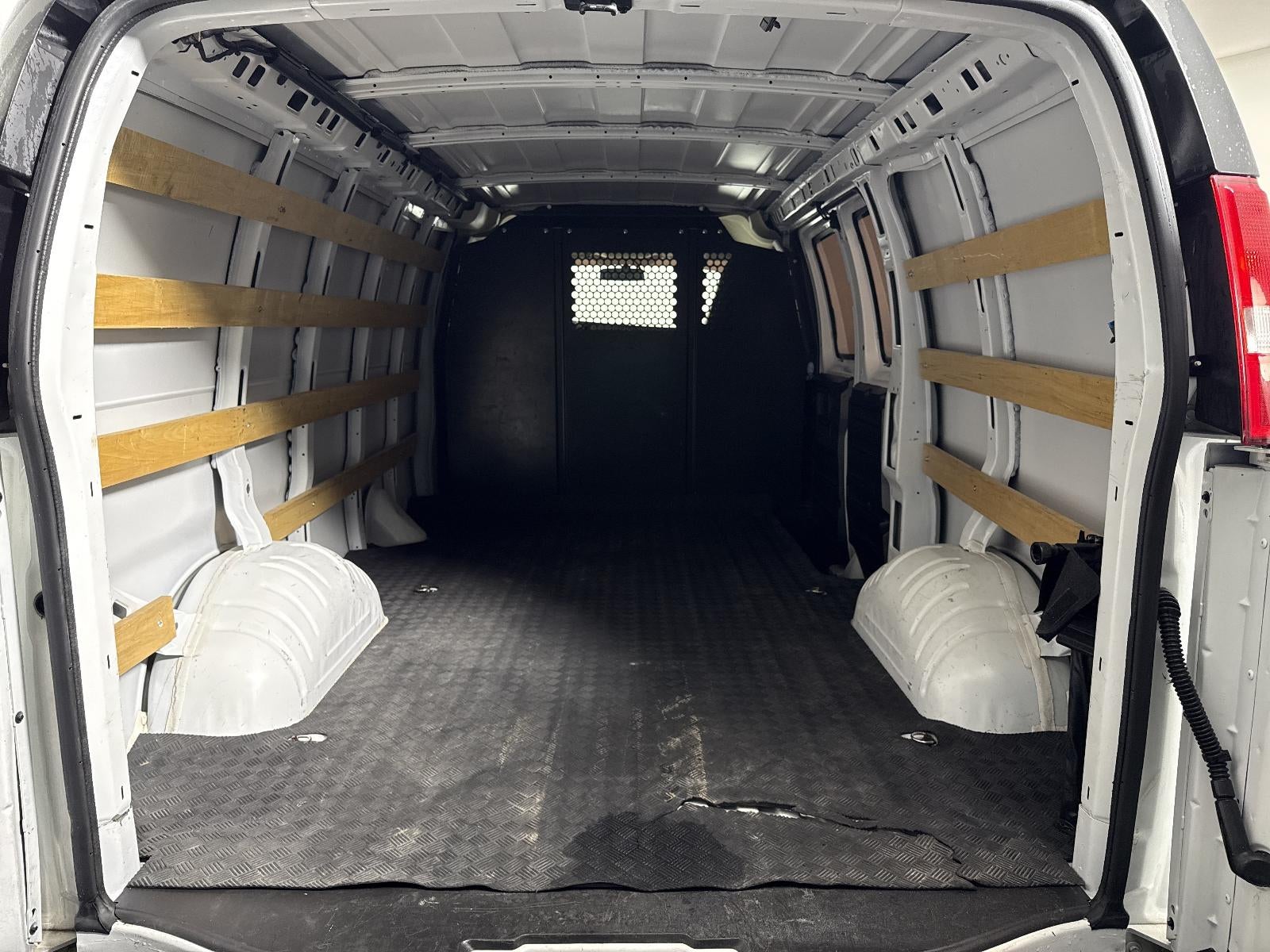 2024 GMC Savana Cargo 2500 Work Van