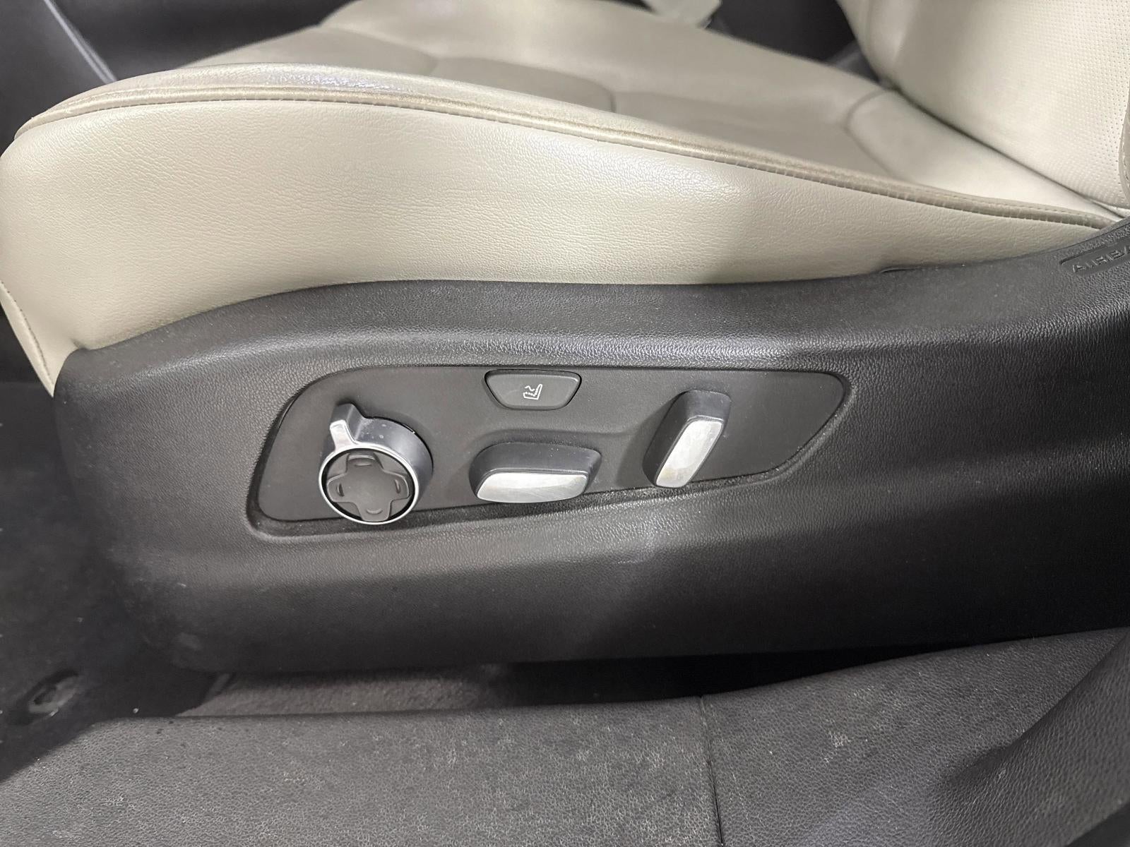 2019 Cadillac XT4 FWD Premium Luxury