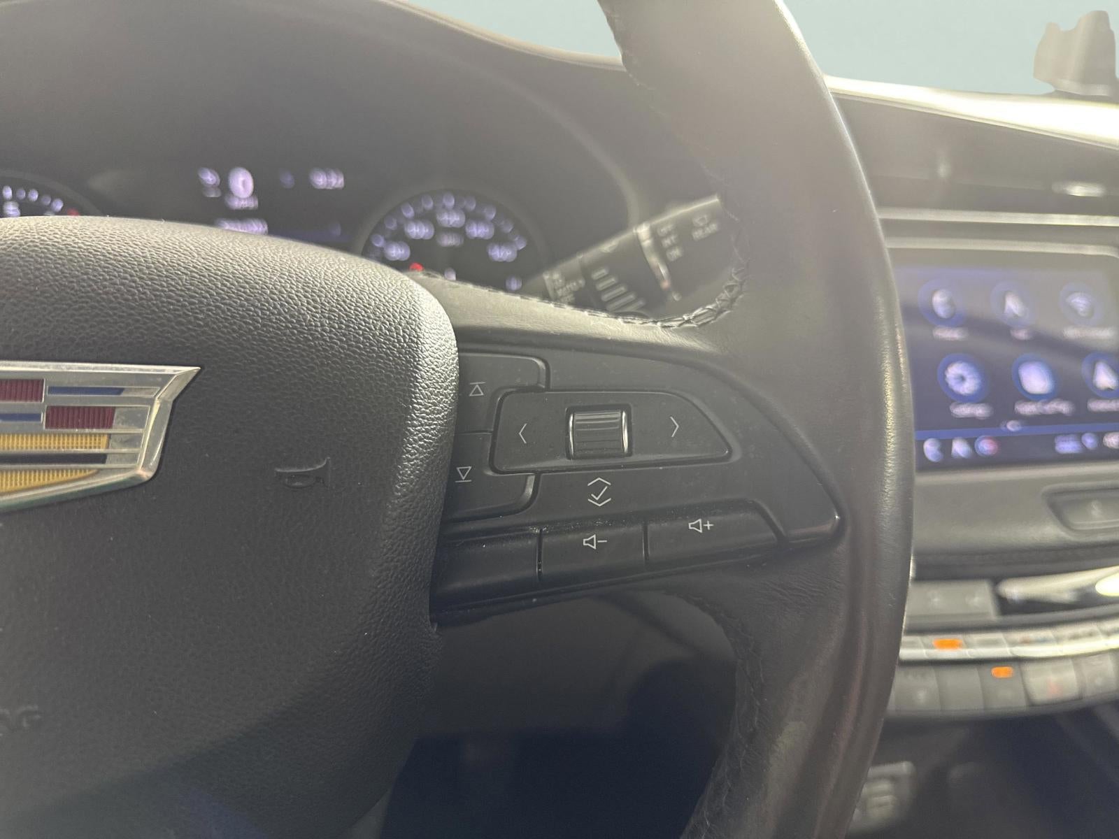 2019 Cadillac XT4 FWD Premium Luxury