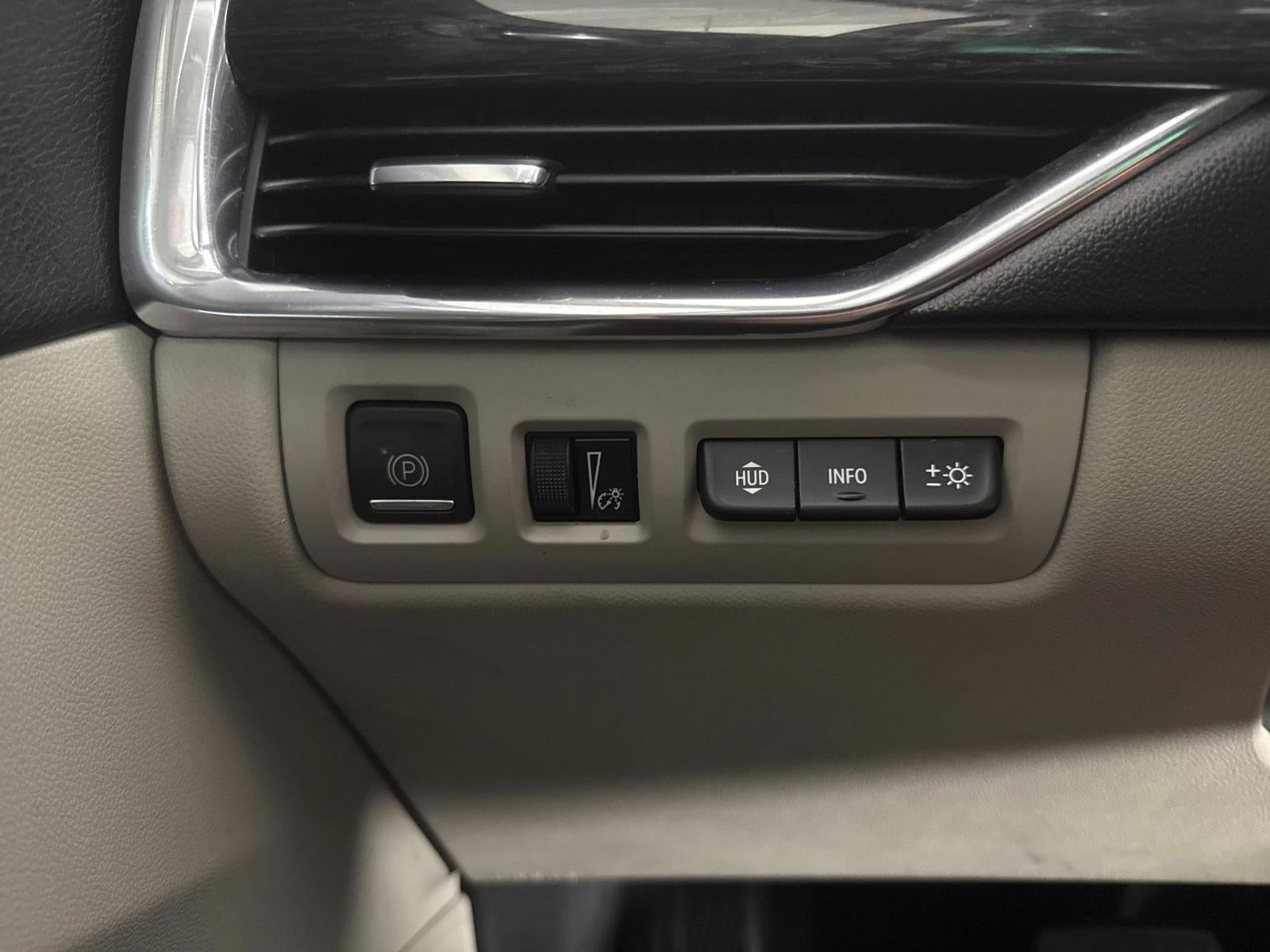 2019 Cadillac XT4 FWD Premium Luxury