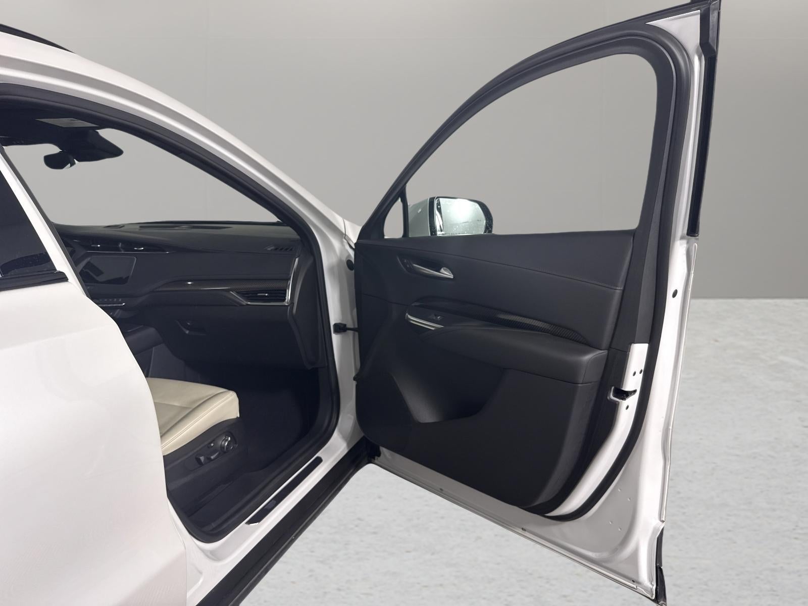 2023 Cadillac XT4 FWD Sport