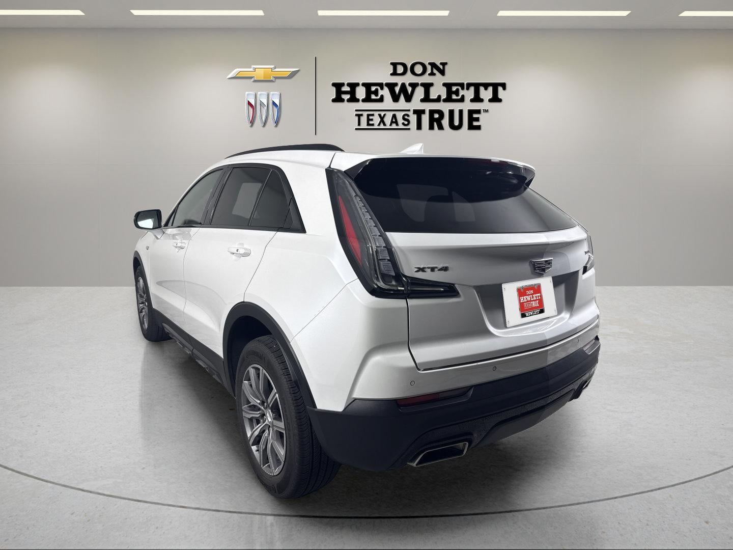 2023 Cadillac XT4 FWD Sport