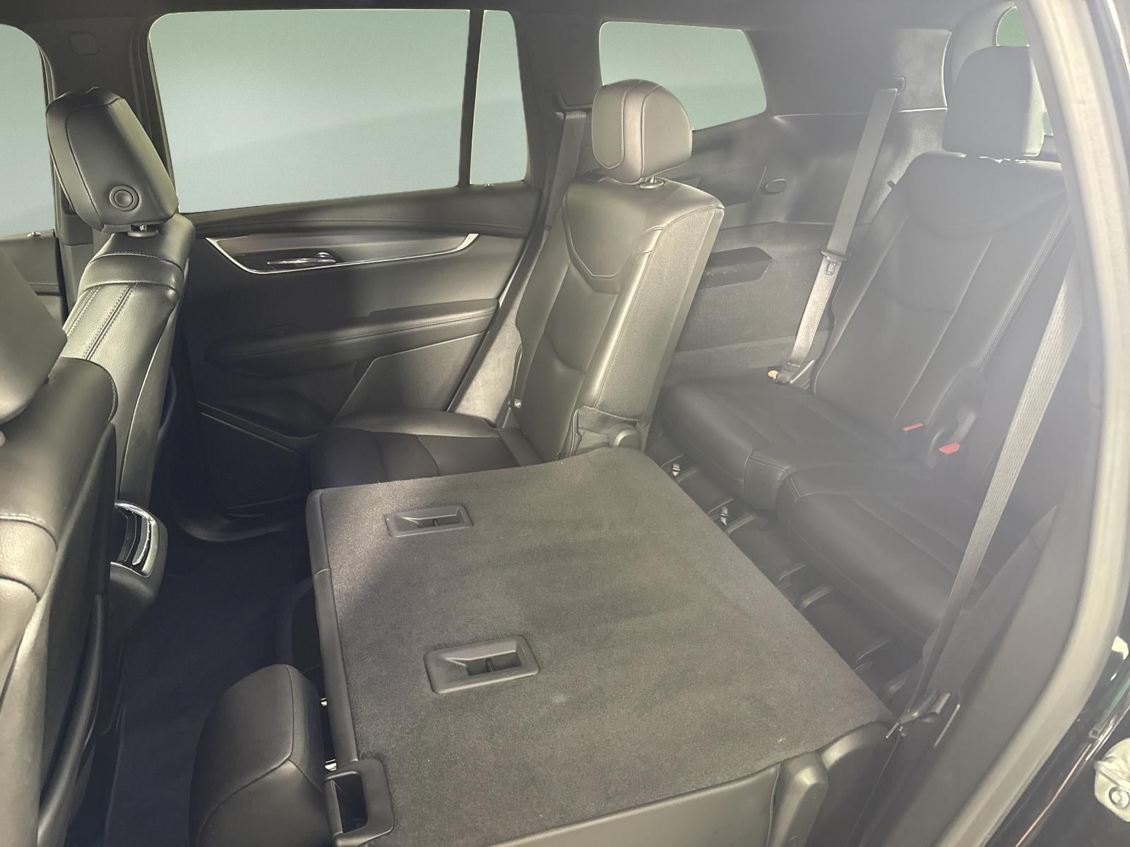2025 Cadillac XT6 Luxury
