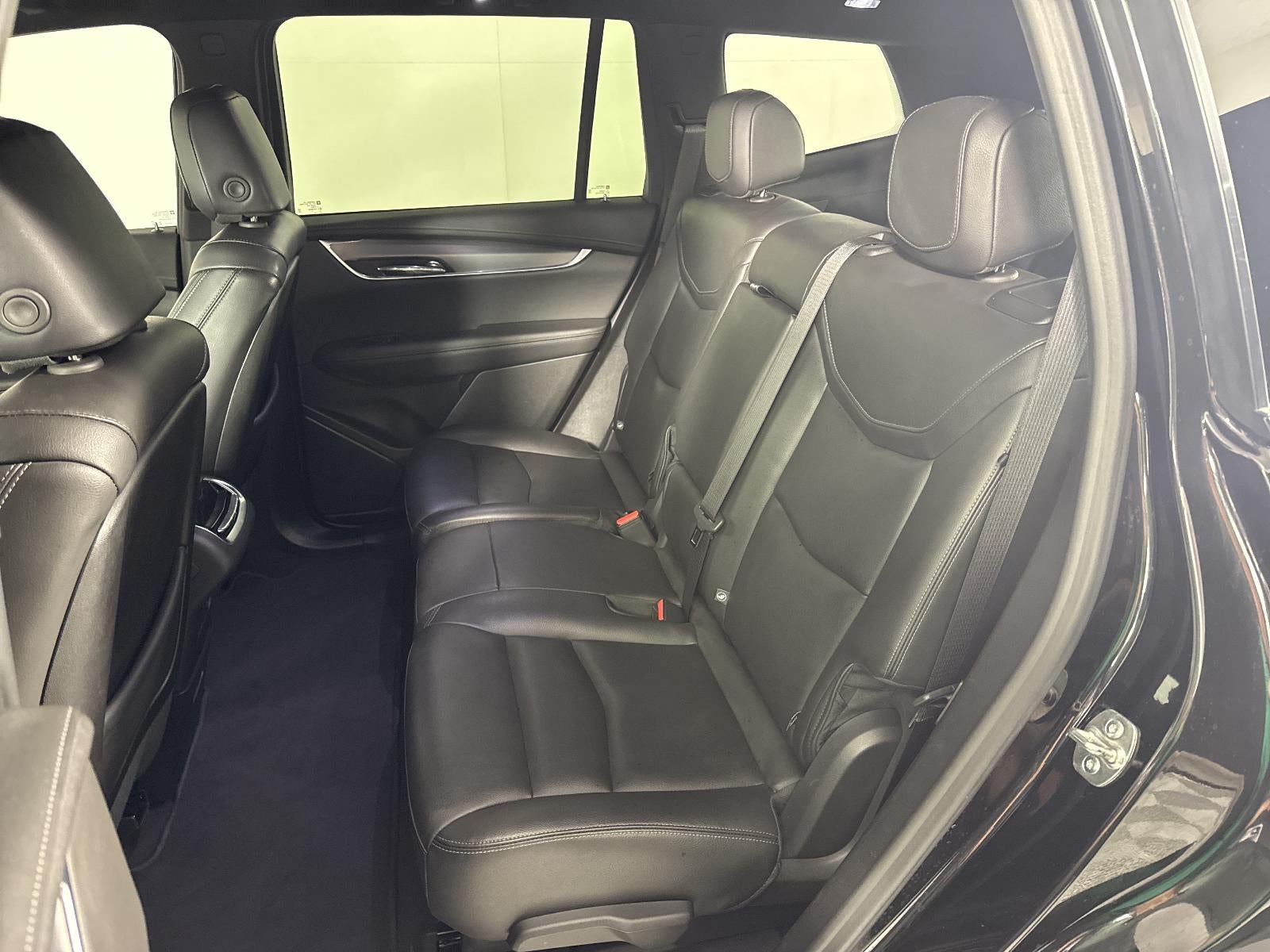 2025 Cadillac XT6 Luxury