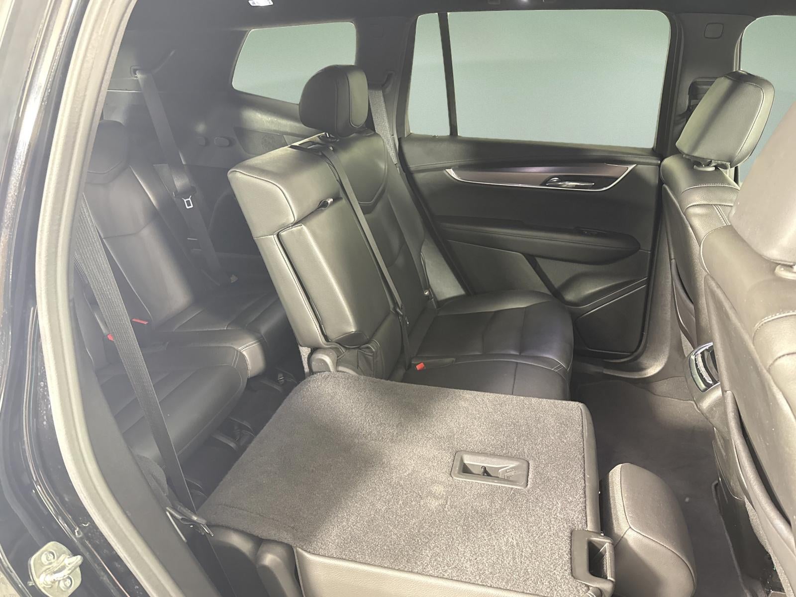 2025 Cadillac XT6 Luxury