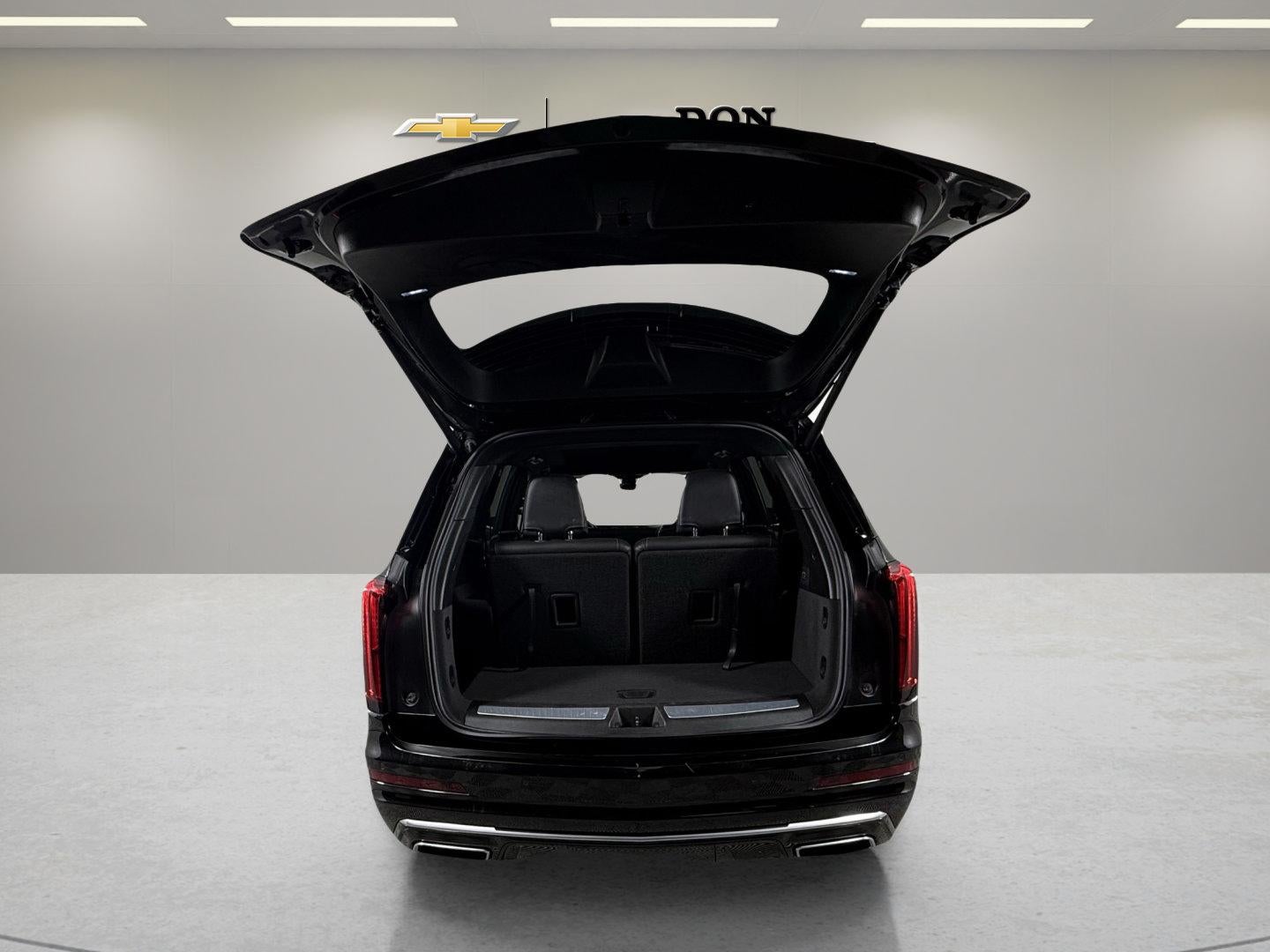 2025 Cadillac XT6 Luxury