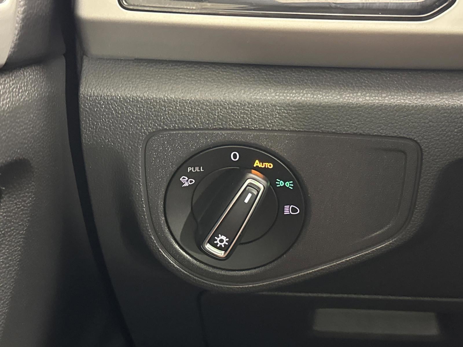 2023 Volkswagen Atlas Cross Sport 2.0T SEL