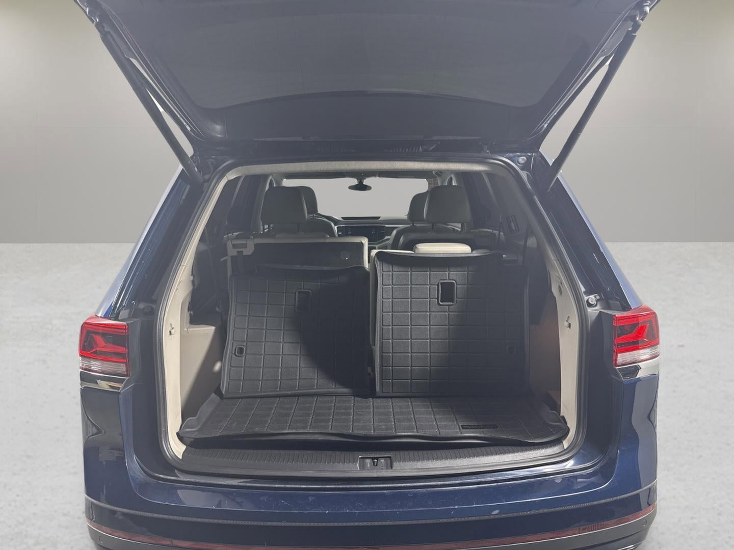 2023 Volkswagen Atlas 2.0T SE w/Technology