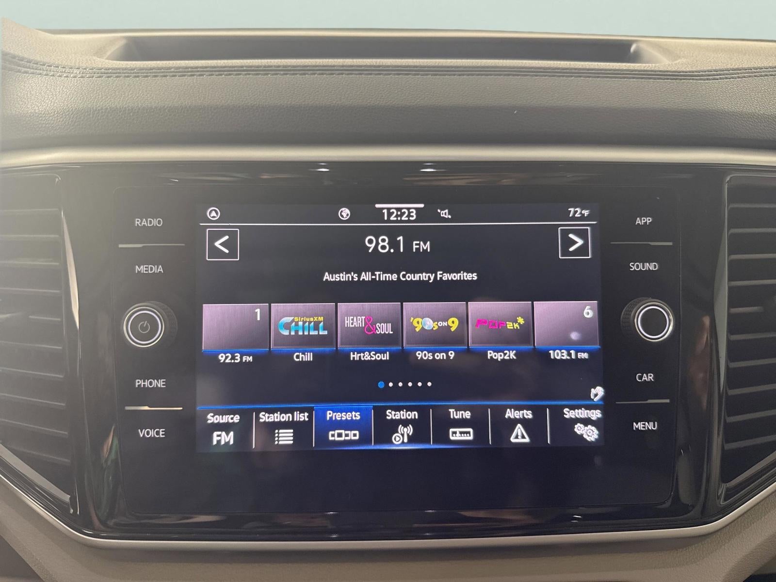 2023 Volkswagen Atlas 2.0T SE w/Technology