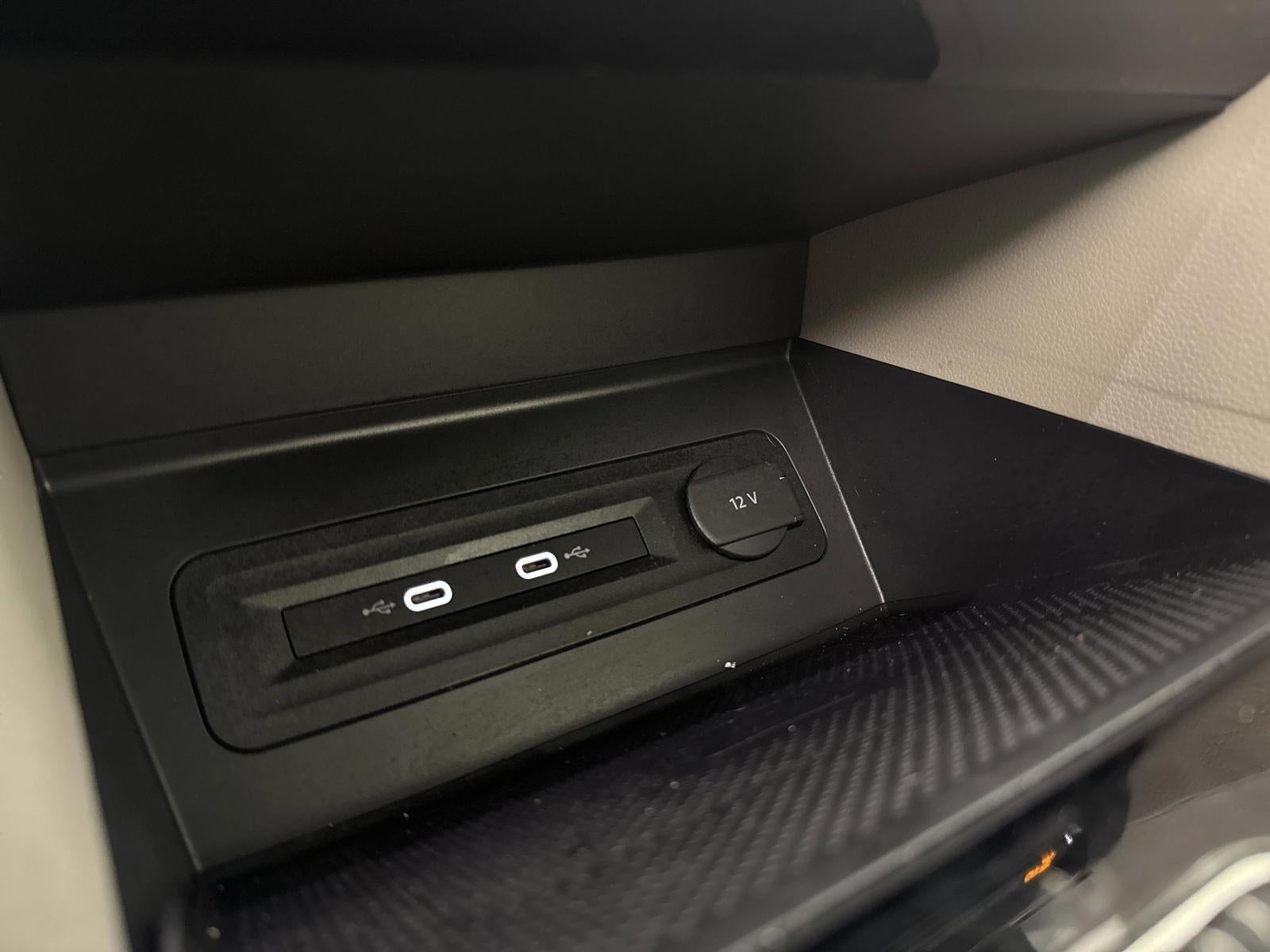 2023 Volkswagen Atlas 3.6L V6 SEL R-Line Black