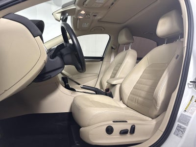 2017 Volkswagen Passat 1.8T SEL Premium