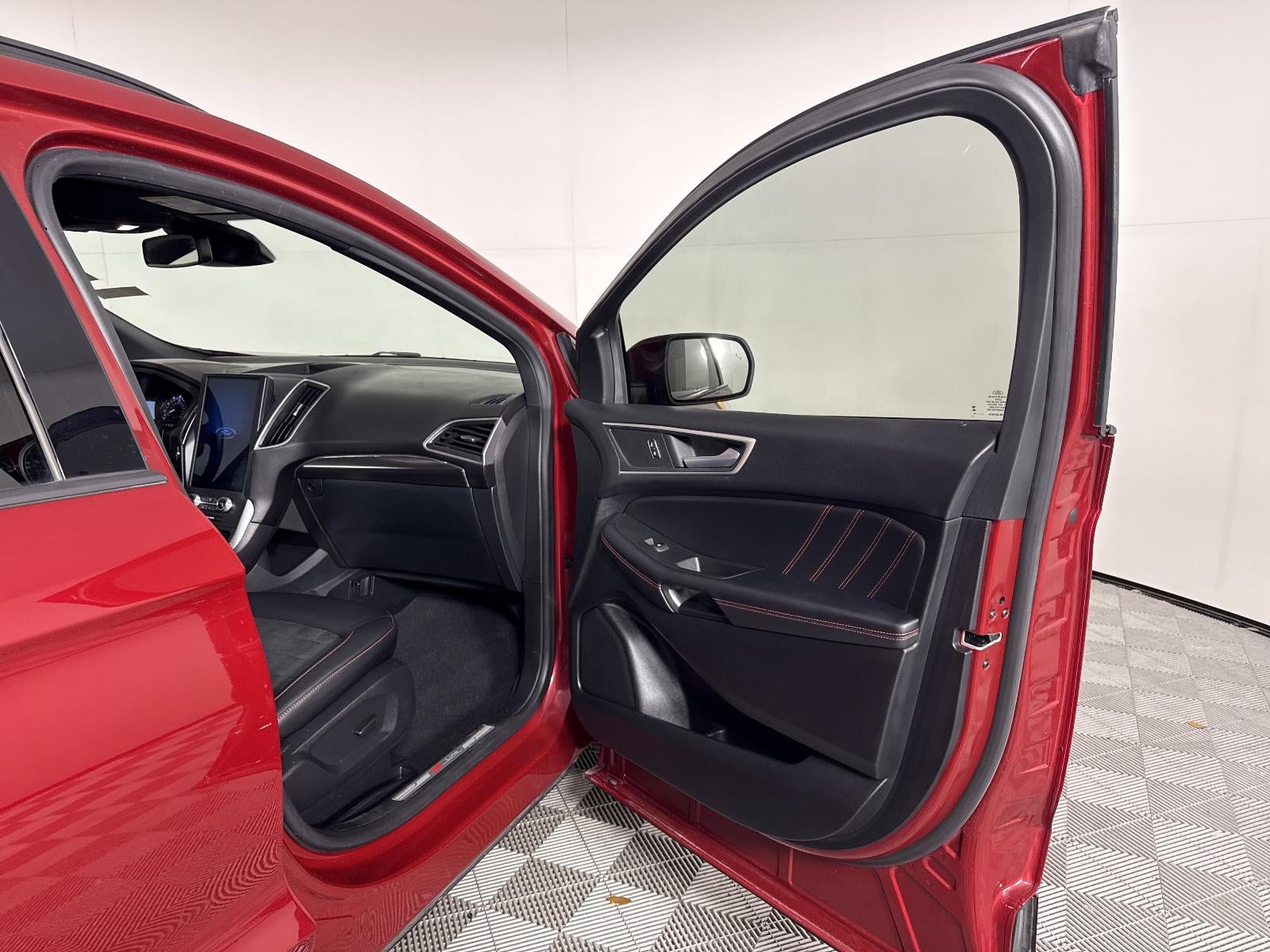 2024 Ford Edge ST-Line