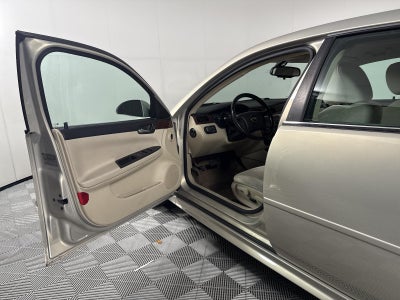 2011 Chevrolet Impala LT Retail