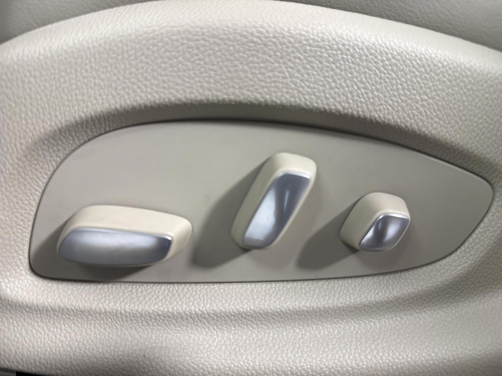 2016 Cadillac XTS Luxury Collection