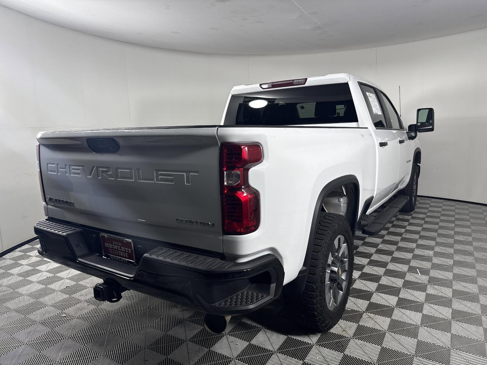 2024 Chevrolet Silverado 2500 HD Custom