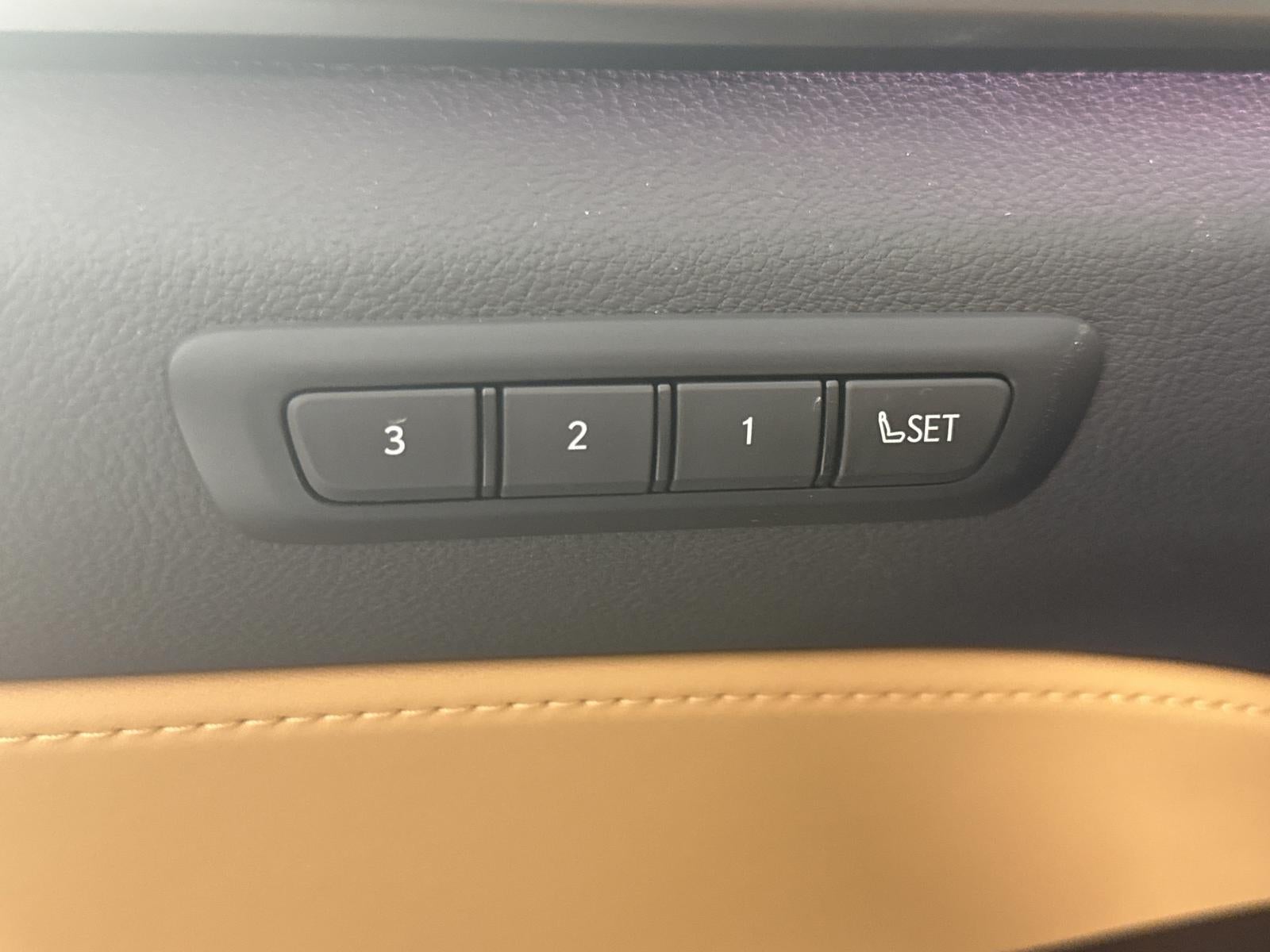 2025 Lexus NX 350h Luxury