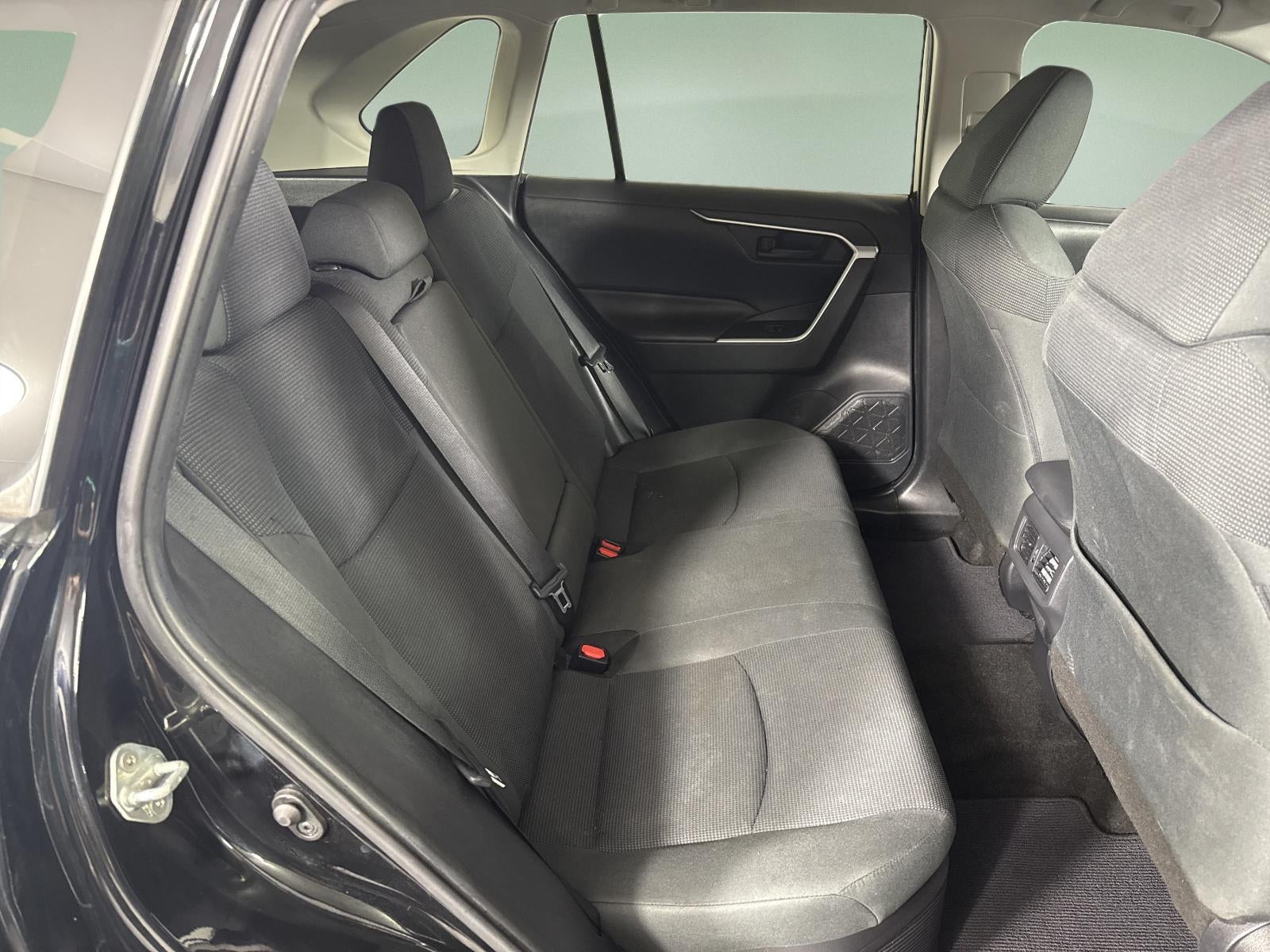 2019 Toyota RAV4 Hybrid LE