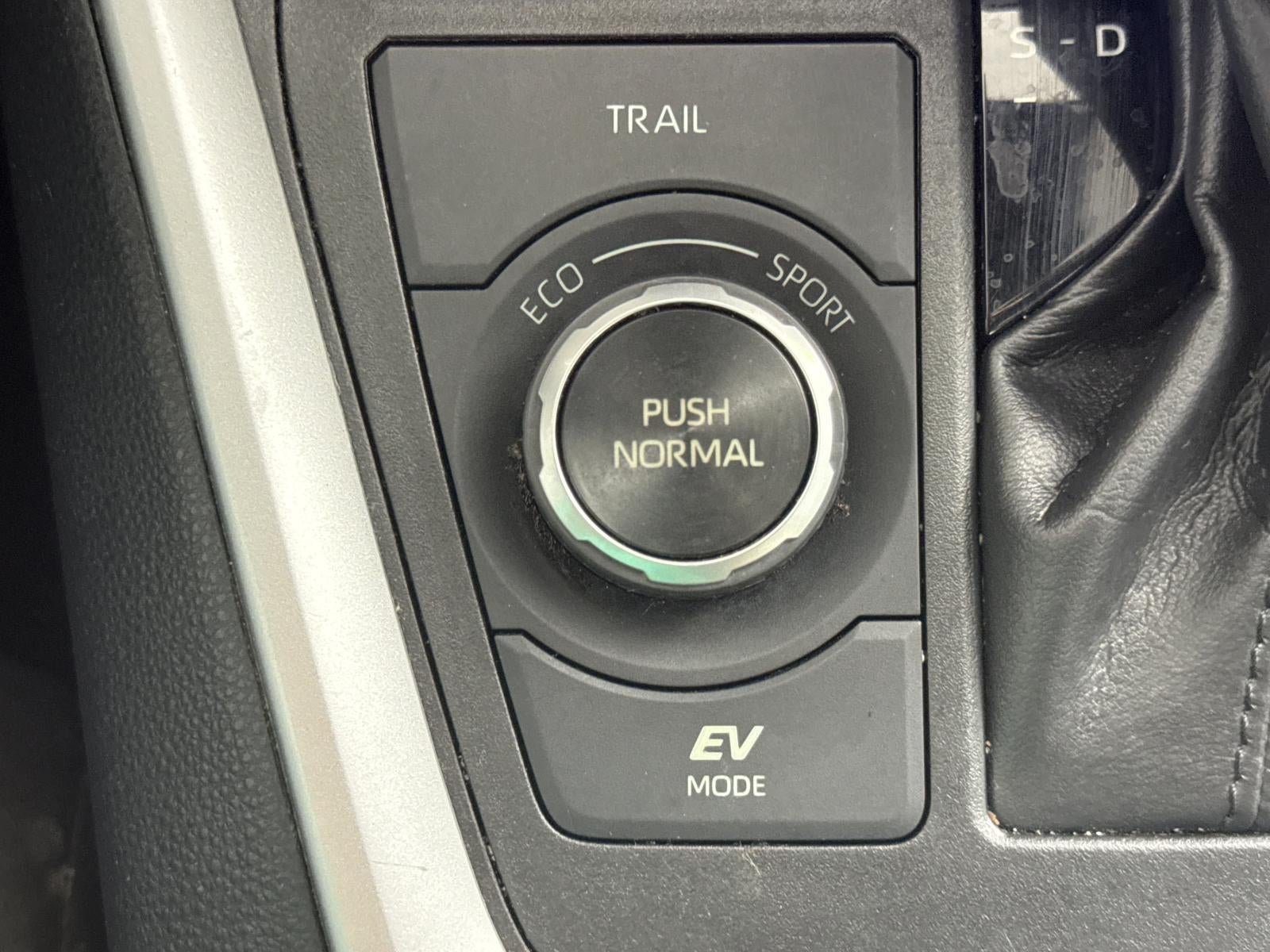 2019 Toyota RAV4 Hybrid LE