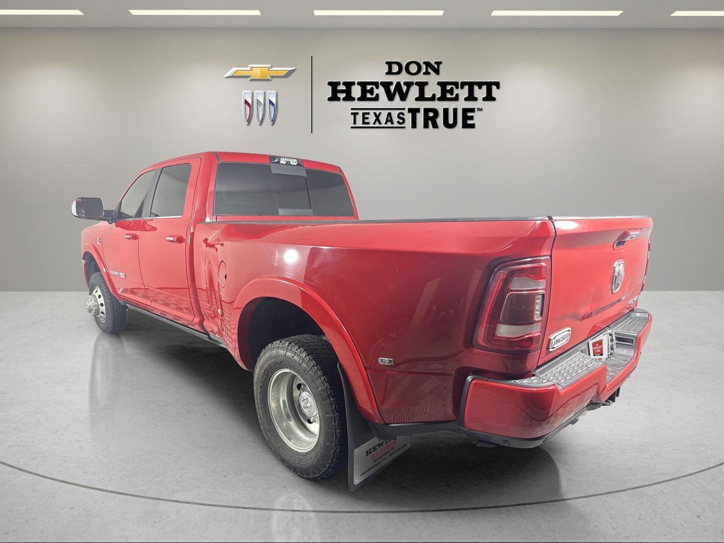 2022 RAM 3500 Limited Longhorn Crew Cab 4x4 8' Box