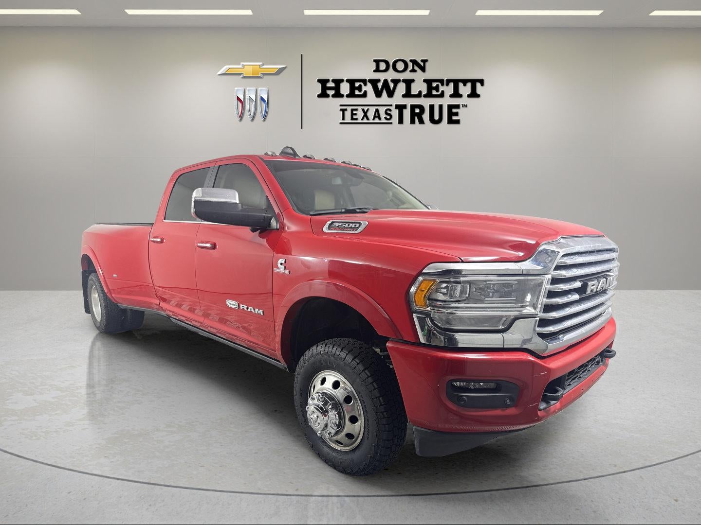 2022 RAM 3500 Limited Longhorn Crew Cab 4x4 8' Box