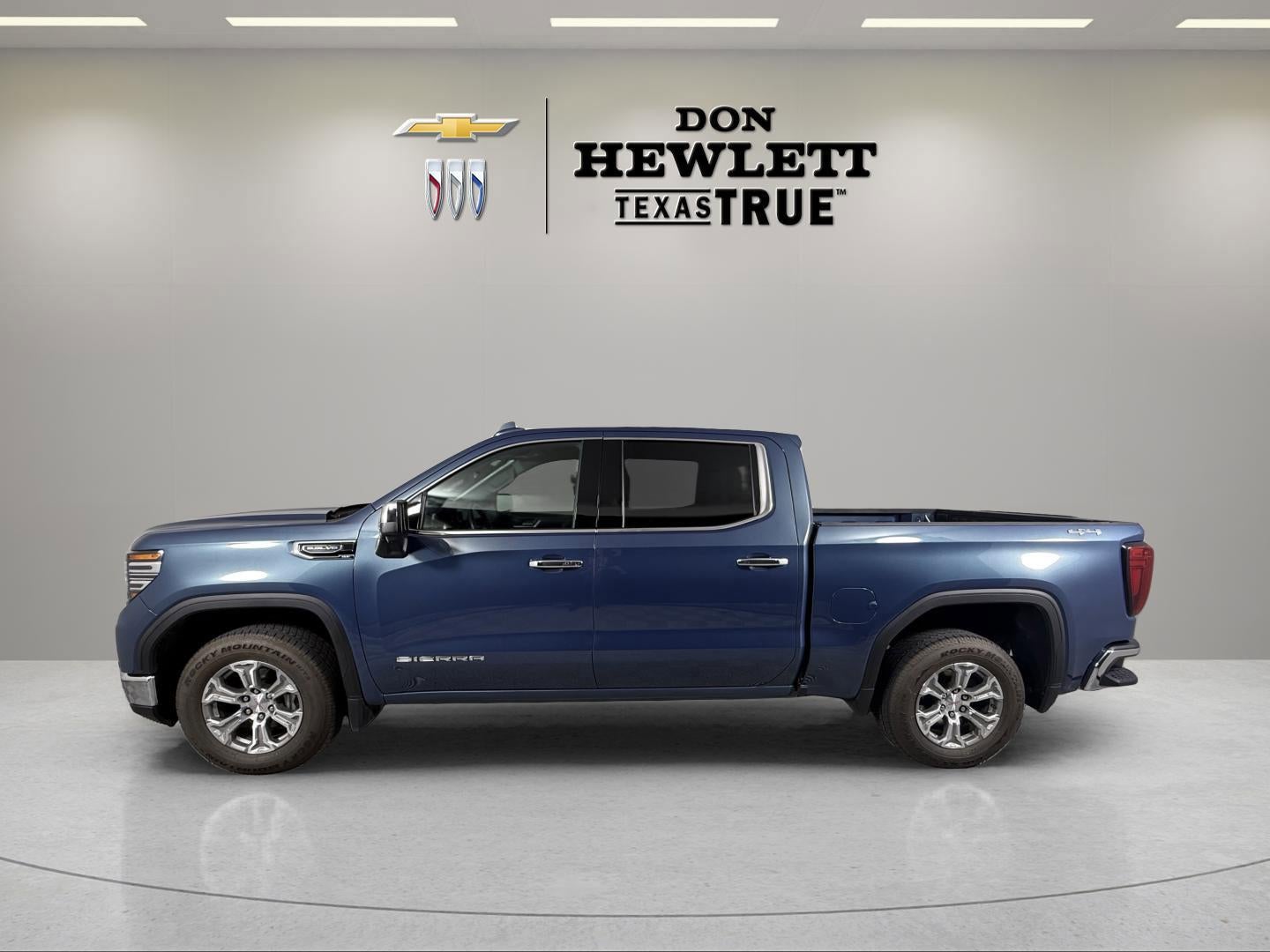 2024 GMC Sierra 1500 SLT