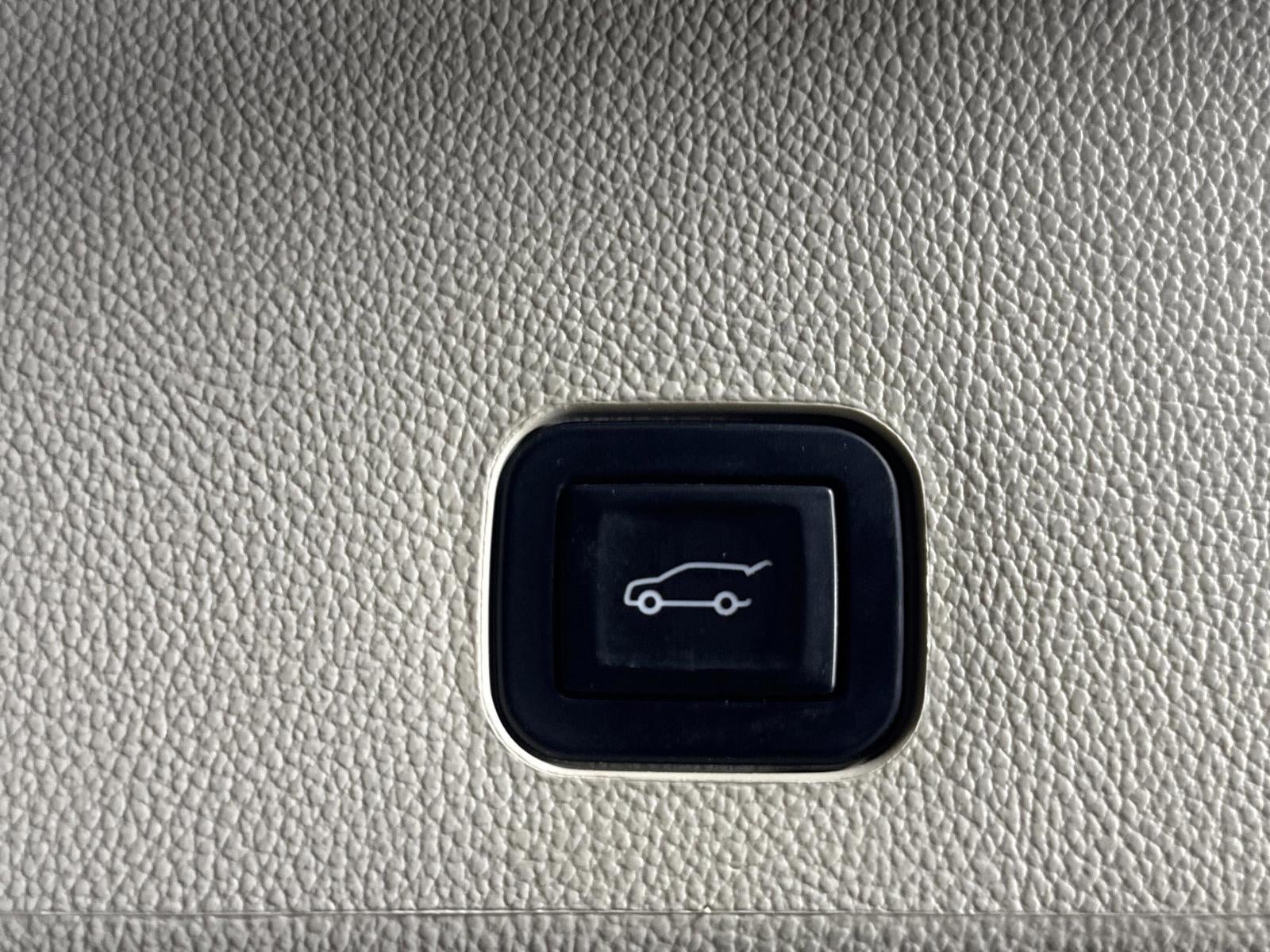 2012 Cadillac SRX Premium Collection