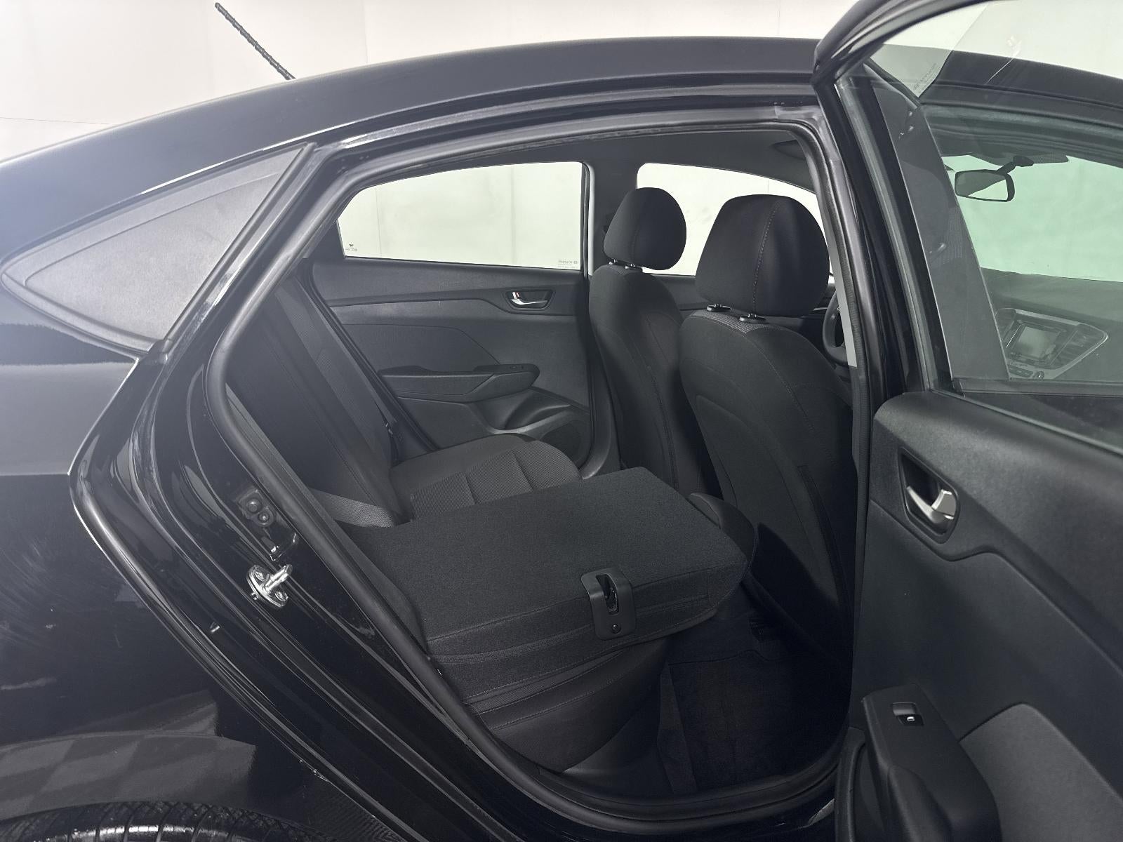 2022 Hyundai Accent SE