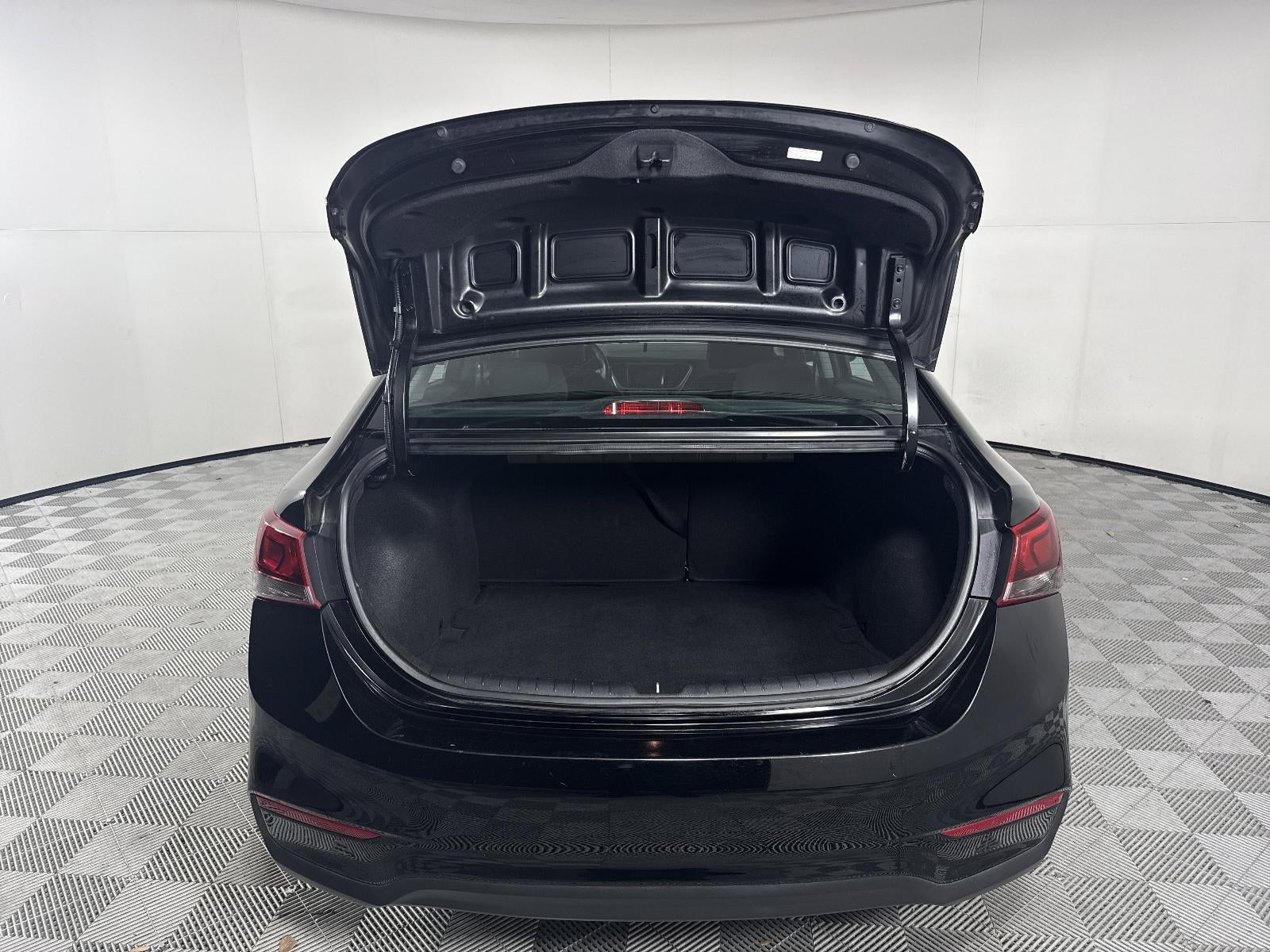 2022 Hyundai Accent SE